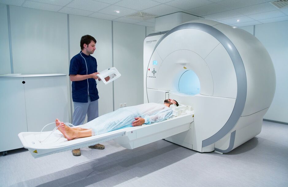 MRI per diagnosticare il mal di schiena nella regione lombare