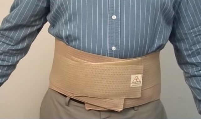 Corsetto per mal di schiena